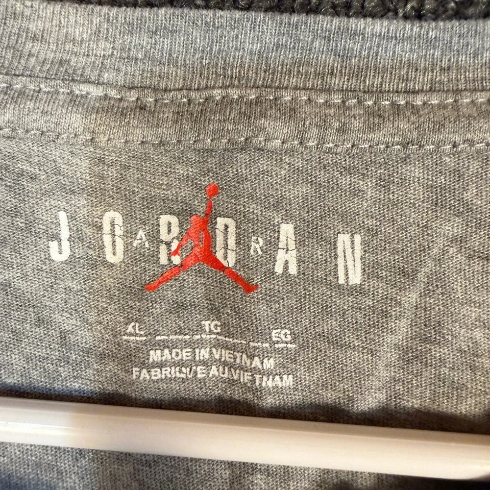 Jordan Jumpman Graphic T-Shirt Mens XL Gray Short Sleeve Cotton Tee 0195